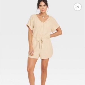 Universal thread short sleeve romper XL